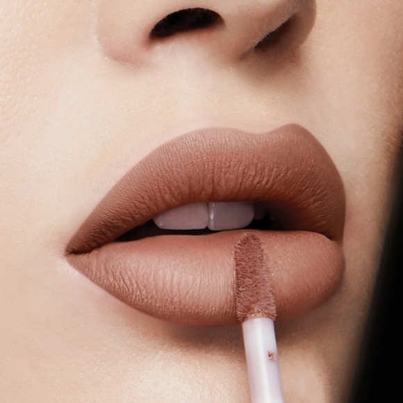 💋 Milani Matte Satin "Lavish" Liquid Lipstick - Picture 3 of 6